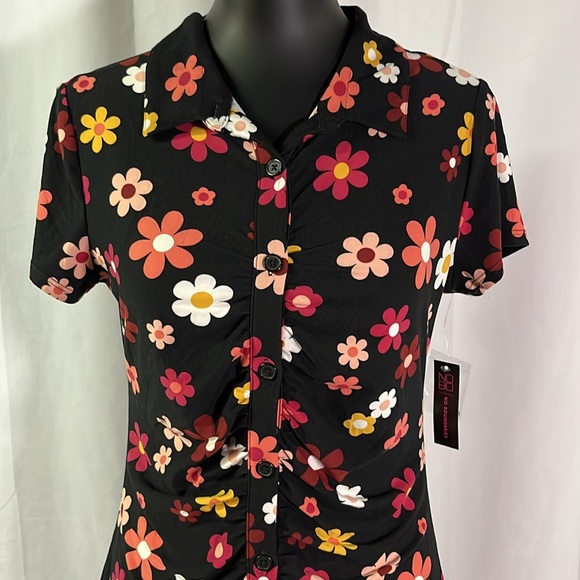 NWT No Boundaries Multicolor Floral Print Button Front Shirt Dress - Picture 4 of 16